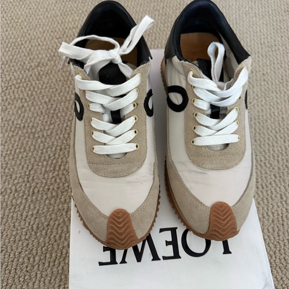LOEWE Flow Runner Women's Black and Cream Sneakers Size 8.5 - Picture 4 of 8